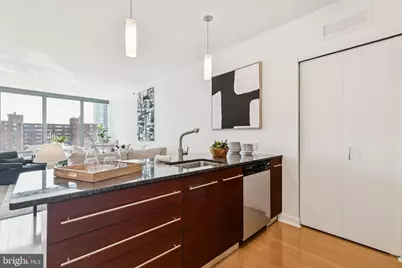 2101 Market Street #905, Philadelphia, PA 19103 - Photo 11