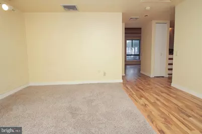 301 Race Street #106, Philadelphia, PA 19106 - Photo 9