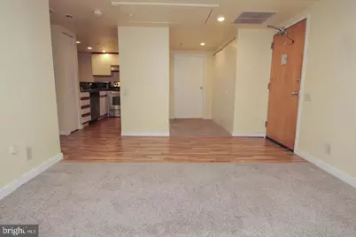 301 Race Street #106, Philadelphia, PA 19106 - Photo 11