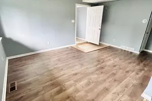 8131 Langdon St, Philadelphia, PA 19152 - Photo 5