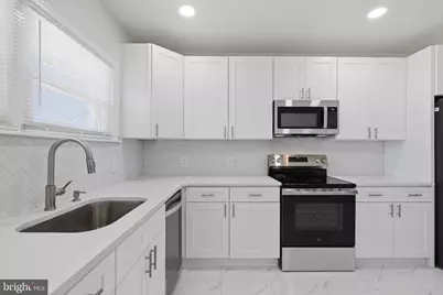 1916 W Nedro Avenue, Philadelphia, PA 19141 - Photo 11