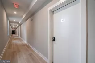 2401 Washington Ave, Philadelphia, PA 19146 - Photo 9