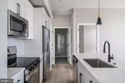 2401 Washington Avenue #3D, Philadelphia, PA 19146 - Photo 5