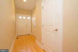 1118 Wallace St, Philadelphia, PA 19123 - Photo 3