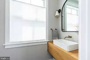 209 E Gorgas Ln, Philadelphia, PA 19119 - Photo 17