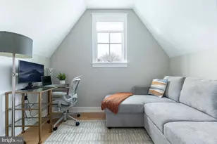 209 E Gorgas Ln, Philadelphia, PA 19119 - Photo 35