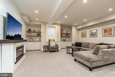 209 E Gorgas Lane, Philadelphia, PA 19119 - Photo 19