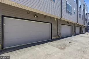 3016 S Northbank Pl, Philadelphia, PA 19125 - Photo 25