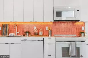 1141 N Front St, Philadelphia, PA 19123 - Photo 11