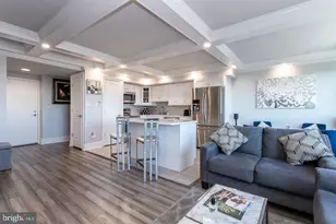 200 Lombard St, Philadelphia, PA 19147 - Photo 9