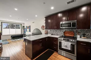 1825 Carpenter St, Philadelphia, PA 19146 - Photo 5