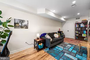 1825 Carpenter St, Philadelphia, PA 19146 - Photo 15