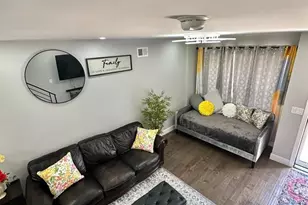 2647 S 2nd St, Philadelphia, PA 19148 - Photo 11