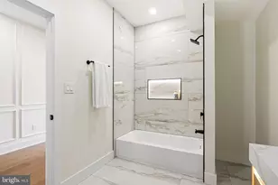 2665 Emerald St, Philadelphia, PA 19125 - Photo 19