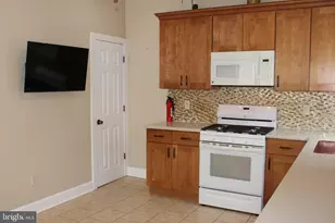 536 W Chew Ave, Philadelphia, PA 19120 - Photo 13