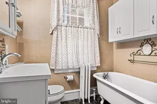 7428 Palmetto St, Philadelphia, PA 19111 - Photo 9