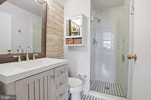 315 New St, Philadelphia, PA 19106 - Photo 11