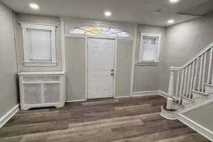 441 W Raymond St, Philadelphia, PA 19140 - Photo 3