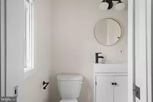 2517 E Gordon St, Philadelphia, PA 19125 - Photo 9