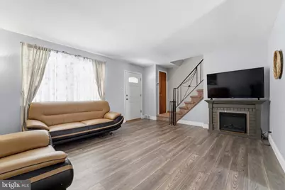 603 Green Lane, Philadelphia, PA 19128 - Photo 3