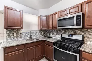 2442 S Sheridan St, Philadelphia, PA 19148 - Photo 5