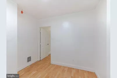 2442 S Sheridan Street, Philadelphia, PA 19148 - Photo 7