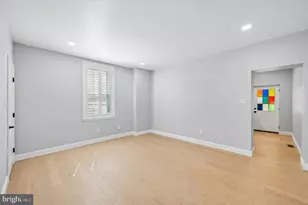 4822 Ogle St, Philadelphia, PA 19127 - Photo 9