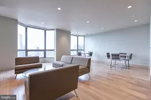 2020 Walnut St, Philadelphia, PA 19103 - Photo 13