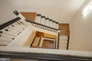 205 W Highland Ave, Philadelphia, PA 19118 - Photo 39