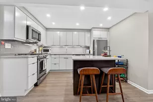 2401 Pennsylvania Ave, Philadelphia, PA 19130 - Photo 15
