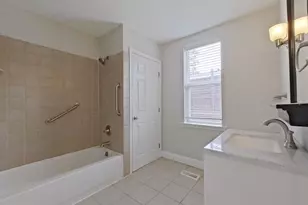 869 N Myrtlewood St, Philadelphia, PA 19130 - Photo 9