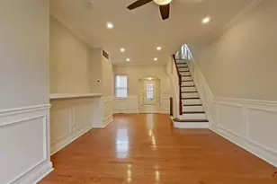 869 N Myrtlewood St, Philadelphia, PA 19130 - Photo 3