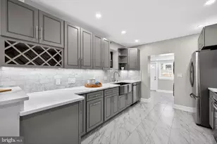 2303 St Albans St, Philadelphia, PA 19146 - Photo 11