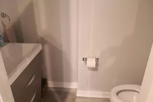 831 N 15th St, Philadelphia, PA 19130 - Photo 9