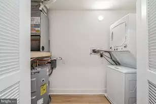 646 N 32nd St, Philadelphia, PA 19104 - Photo 7