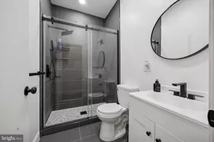 110 Richmond St, Philadelphia, PA 19125 - Photo 17