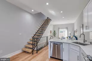 2636 Latona St, Philadelphia, PA 19146 - Photo 11