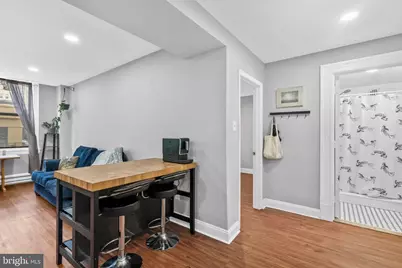 1324 Locust Street #203, Philadelphia, PA 19107 - Photo 11