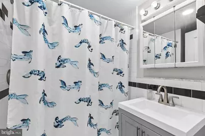 1324 Locust Street #203, Philadelphia, PA 19107 - Photo 21