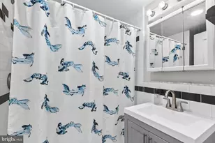 1324 Locust St, Philadelphia, PA 19107 - Photo 21