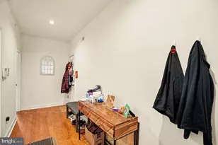 679 N 11th St, Philadelphia, PA 19123 - Photo 5