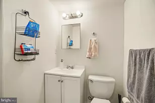 679 N 11th St, Philadelphia, PA 19123 - Photo 23