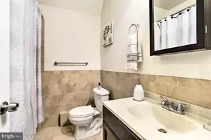 679 N 11th St, Philadelphia, PA 19123 - Photo 11