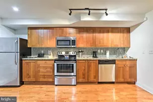 679 N 11th St, Philadelphia, PA 19123 - Photo 19