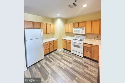 1100 Vine Street #404, Philadelphia, PA 19107 - Photo 3