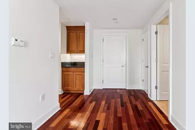 1701 Locust Street #2111, Philadelphia, PA 19103 - Photo 5