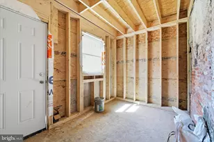 2010 Ellsworth St, Philadelphia, PA 19146 - Photo 9