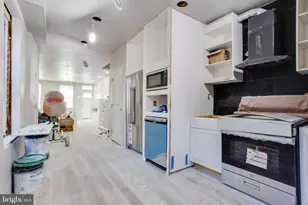 2526 Coral, Philadelphia, PA 19125 - Photo 7