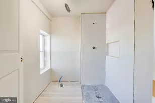 2526 Coral, Philadelphia, PA 19125 - Photo 17