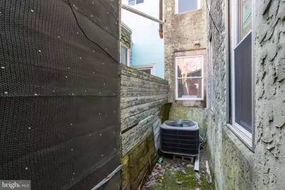 2526 Coral, Philadelphia, PA 19125 - Photo 9